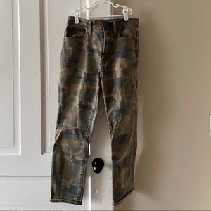 Madewell: camo Hugh rise slim boyfriend jean